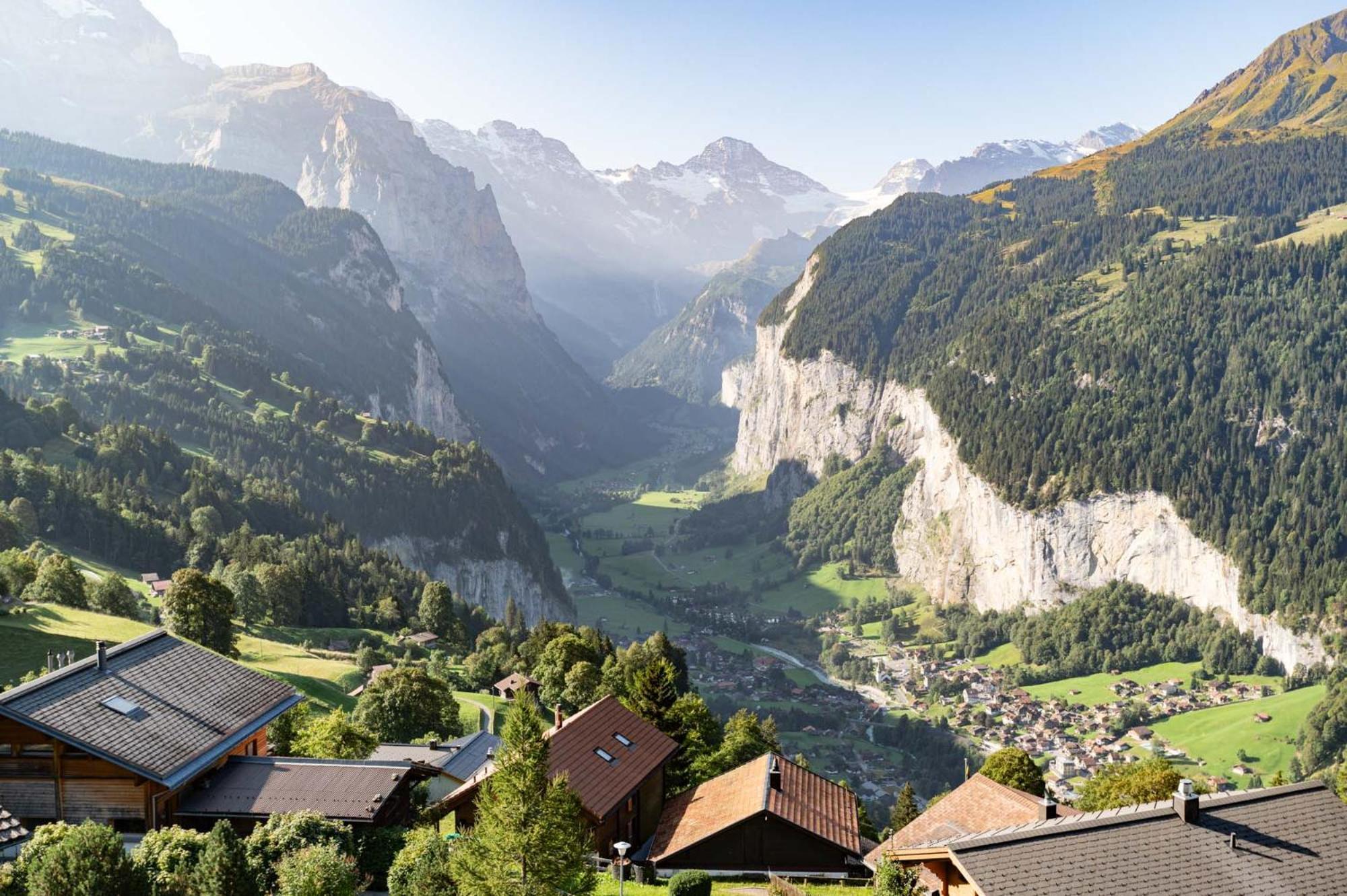 Hotel Bellevue - Traditional Swiss Hideaway Венген Экстерьер фото